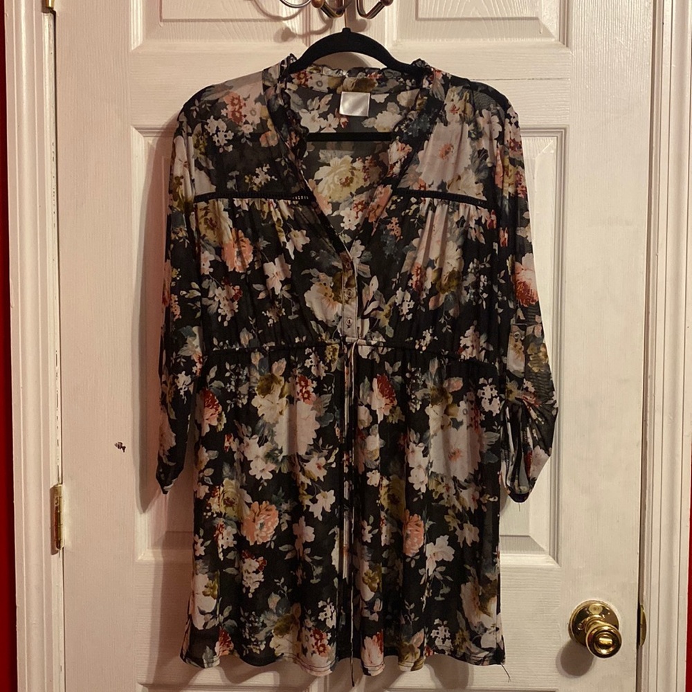 Maternity Flower shirt with drawstring